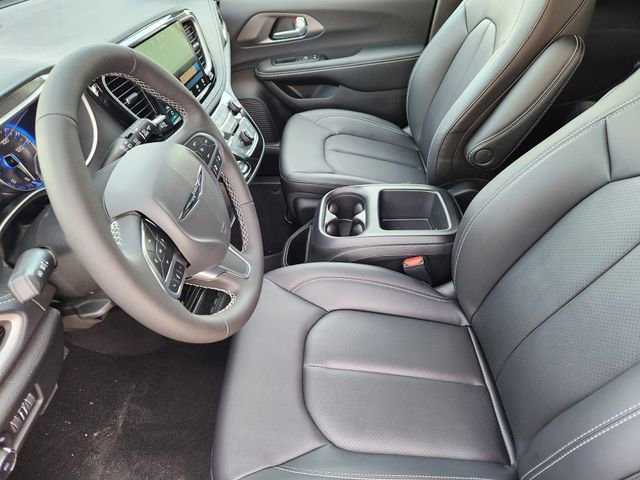 New 2026 Chrysler Pacifica Select FWD image 7