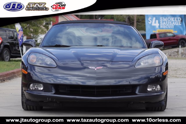 Used 2013 Chevrolet Corvette Convertible w/ 3LT Preferred Equipment Group RWD image 2