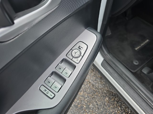 Used 2022 Hyundai Palisade SEL w/ Convenience Package FWD image 17