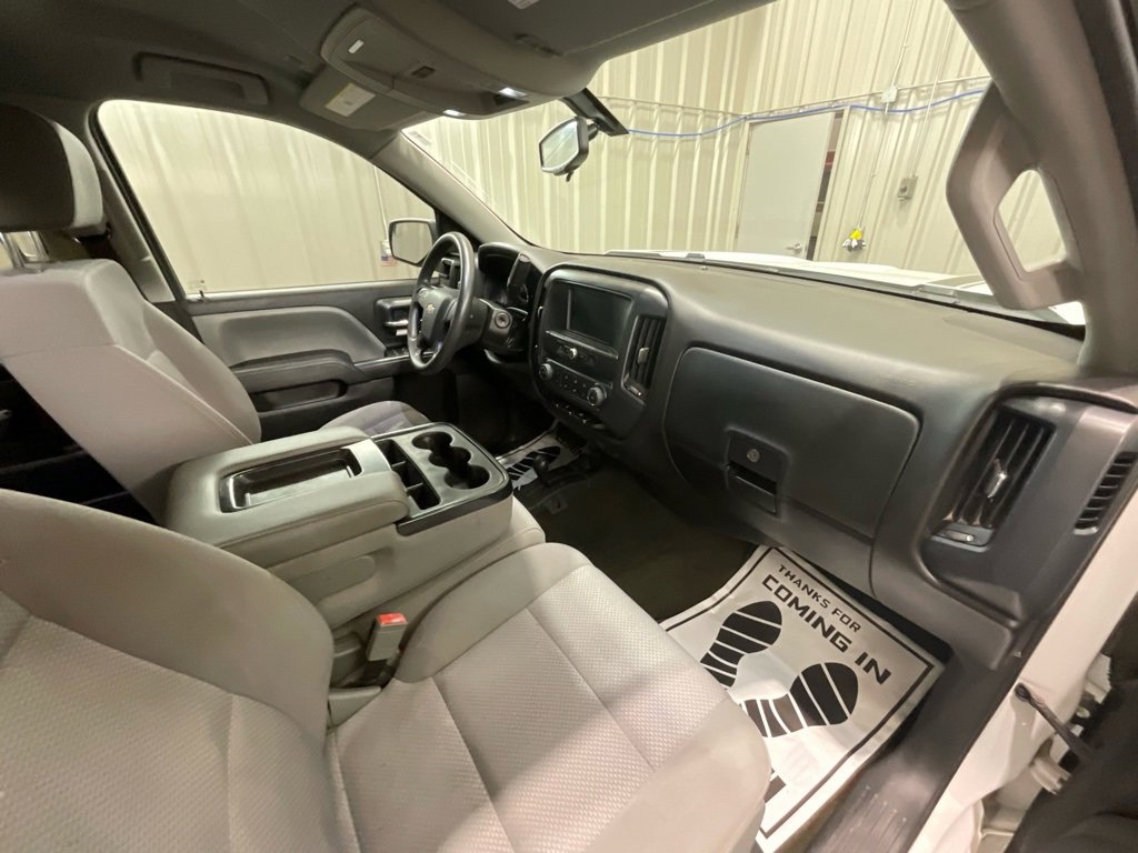 Used 2018 Chevrolet Silverado 1500 Custom w/ Custom Value Package image 14