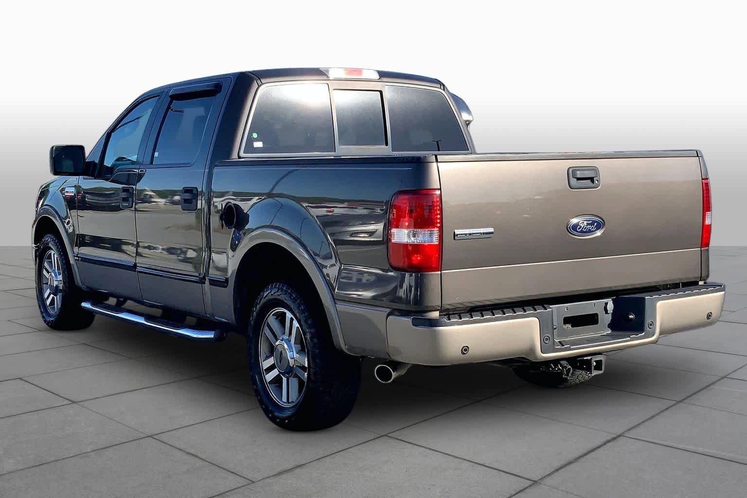 Used 2005 Ford F150 Lariat RWD image 11