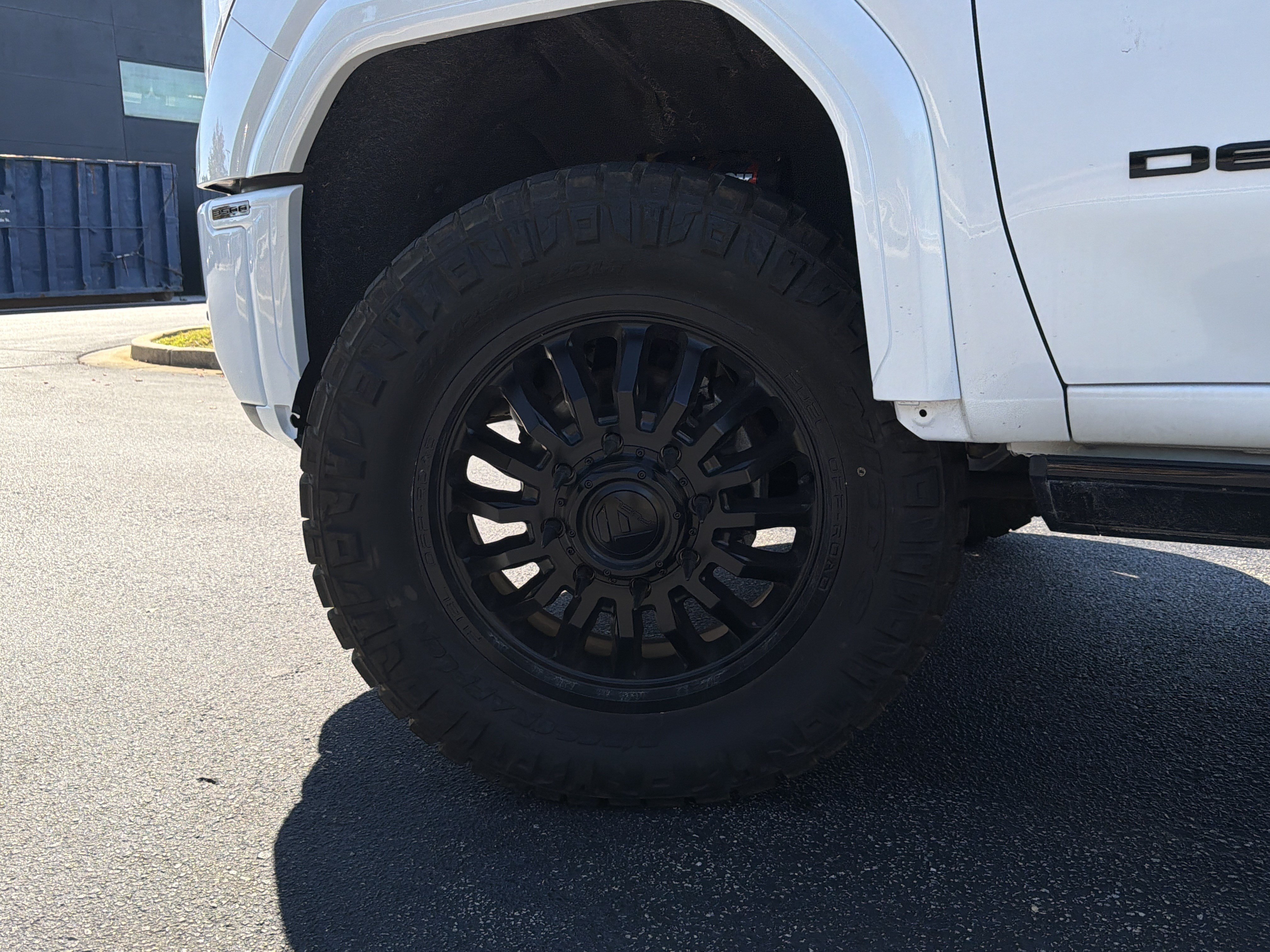 Used 2024 GMC Sierra 3500 Denali Ultimate AWD/4WD image 15