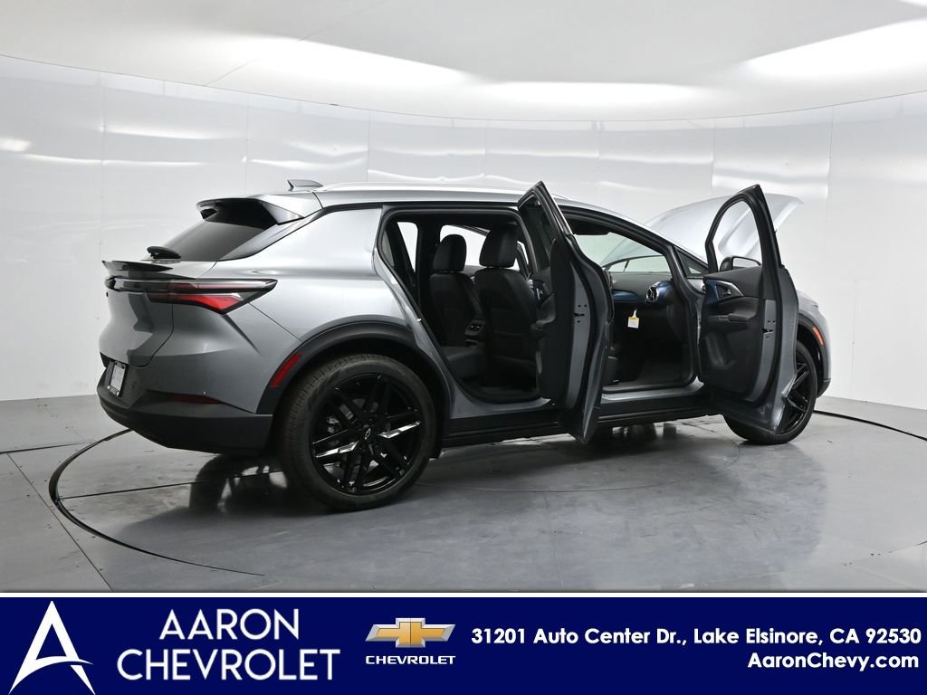 New 2026 Chevrolet Equinox EV LT image 4