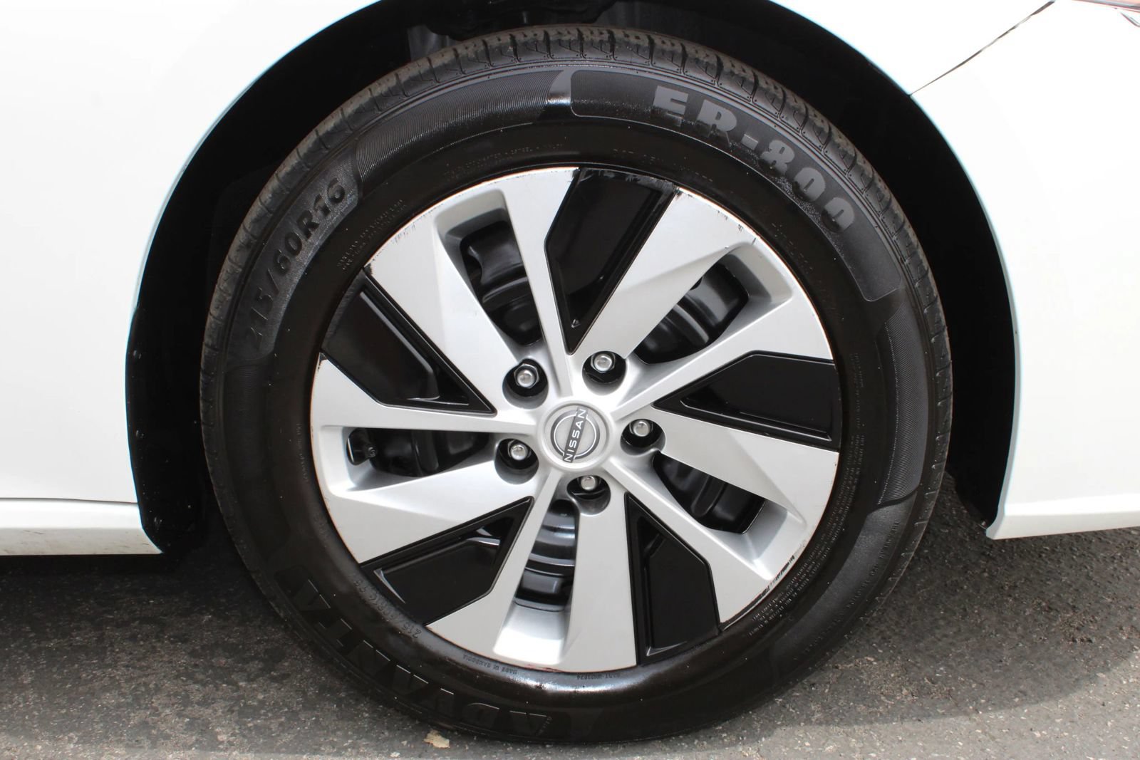 Used 2024 Nissan Altima 2.5 S FWD image 31