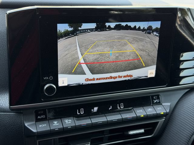 Certified 2025 Toyota Camry SE FWD image 17