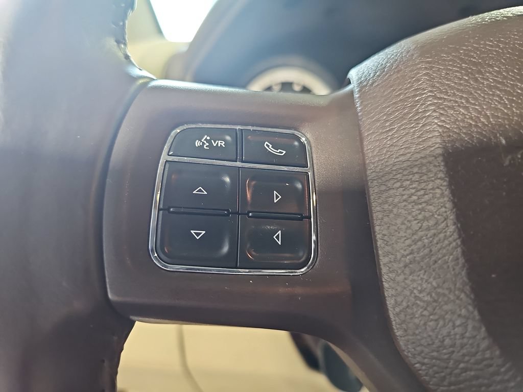 Used 2015 RAM 1500 Big Horn RWD image 16