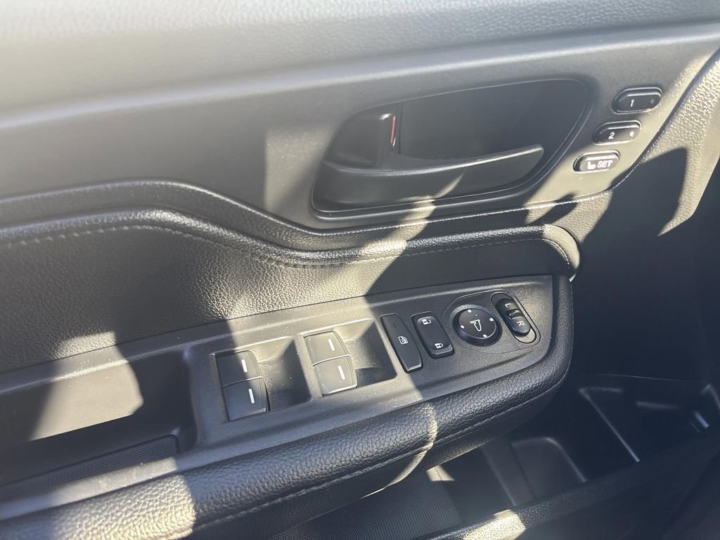 Used 2024 Honda Odyssey EX-L image 27