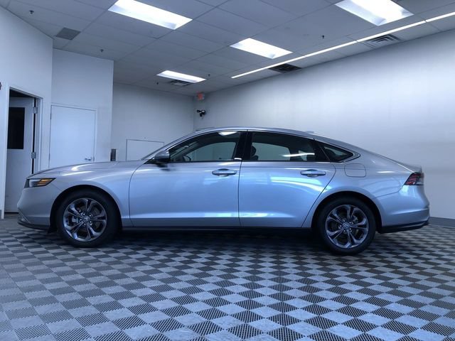 Used 2023 Honda Accord EX image 11