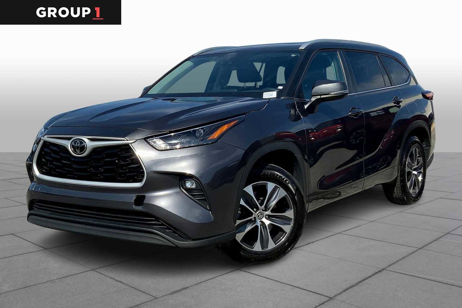 Used 2024 Toyota Highlander XLE
