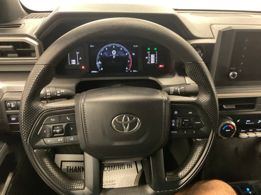 Used 2025 Toyota Tacoma SR5 AWD/4WD image 22
