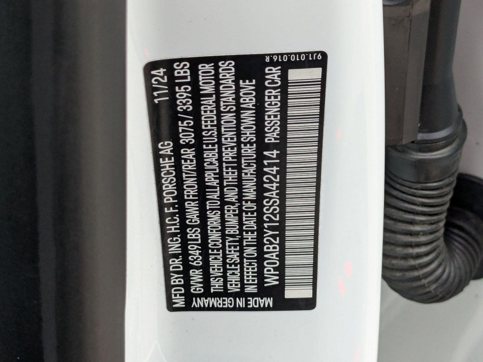 Used 2025 Porsche Taycan 4S image 28