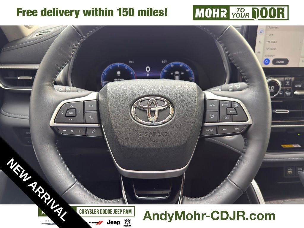 Used 2024 Toyota Highlander Platinum image 16