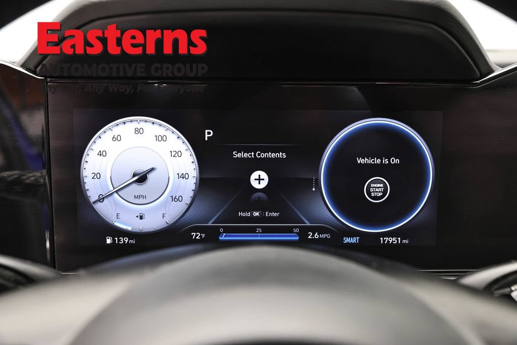 Used 2023 Hyundai Elantra Limited w/ Preferred Accessory Package FWD image 18