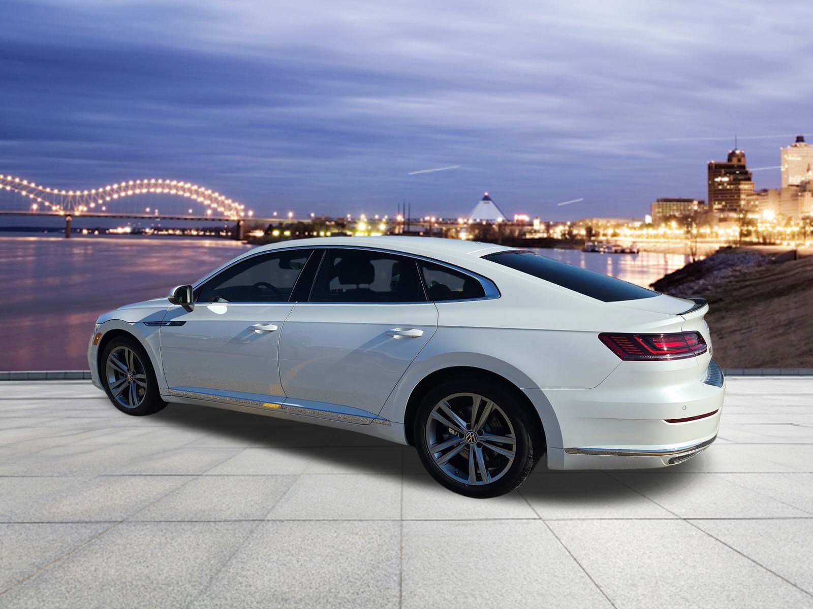 Used 2022 Volkswagen Arteon SE image 3