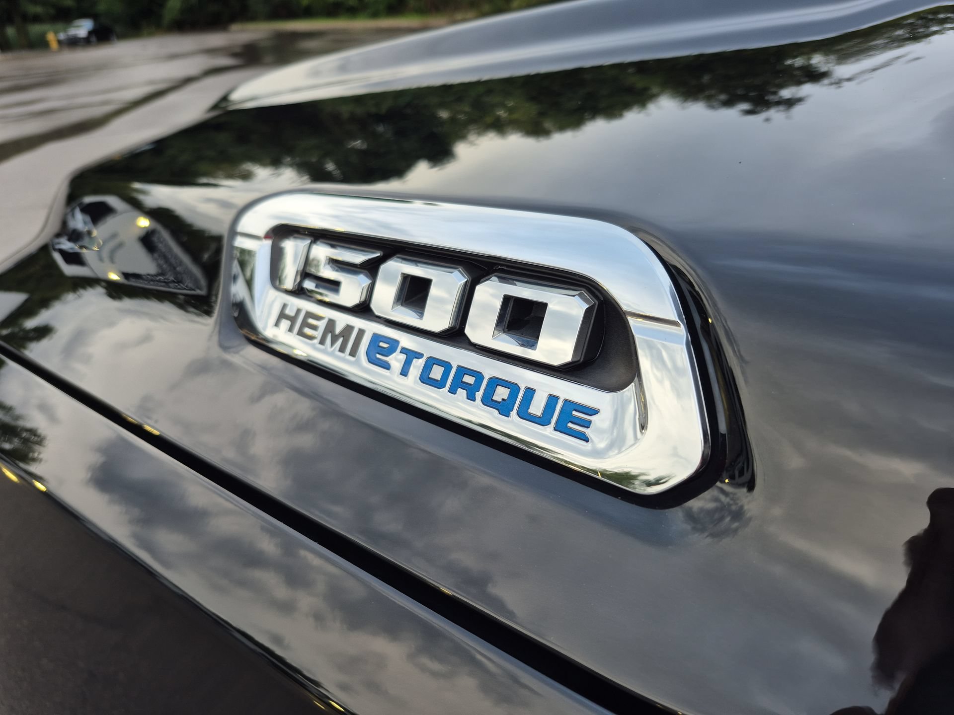 Used 2023 RAM 1500 Laramie AWD/4WD image 33