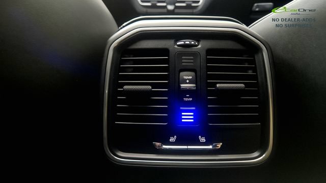 Used 2024 Porsche Macan S AWD/4WD image 53