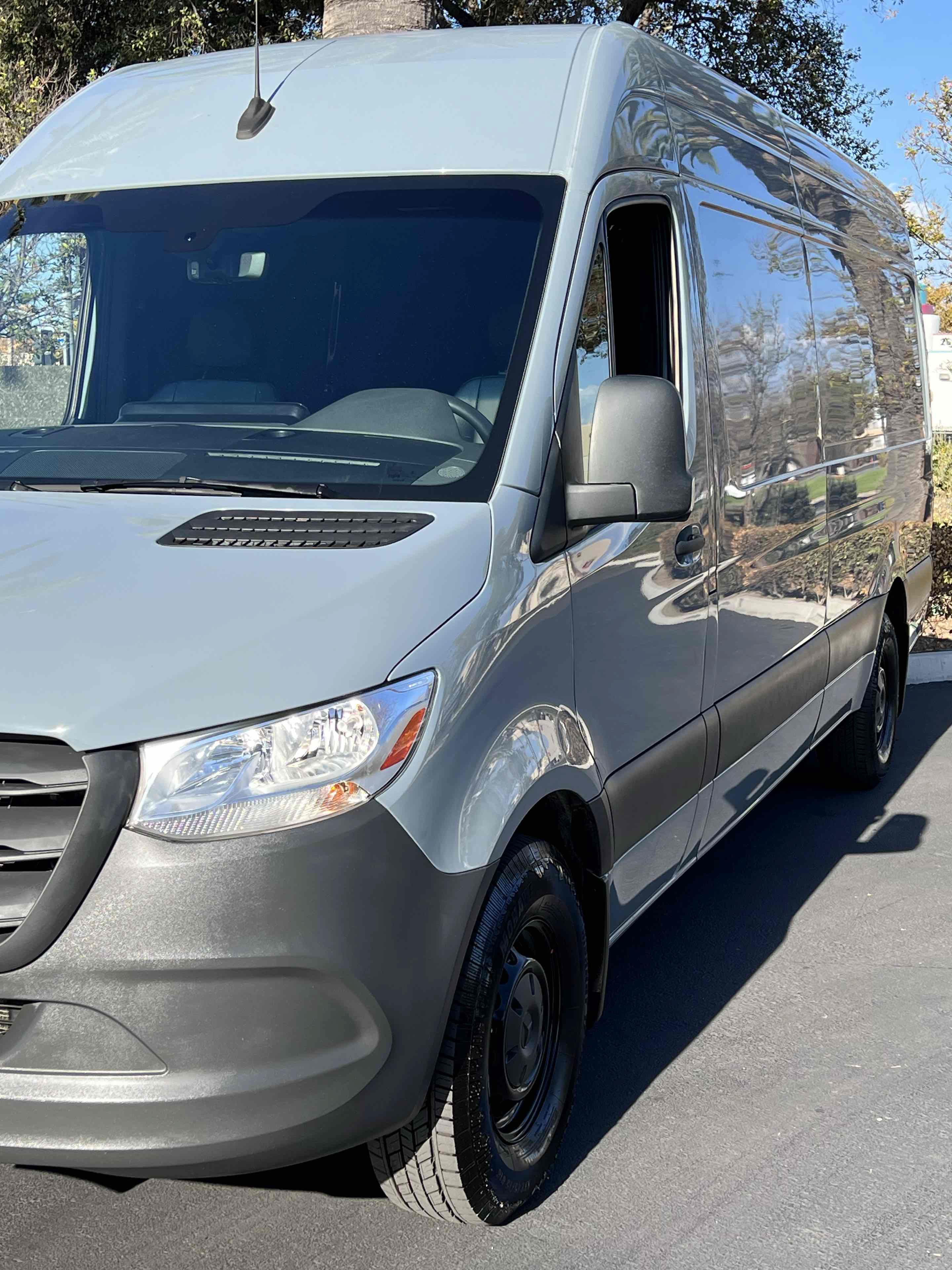 Used 2024 Mercedes-Benz Sprinter 2500 image 46