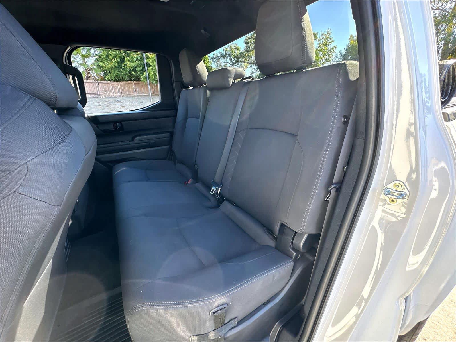 Used 2025 Toyota Tacoma SR5 AWD/4WD image 29