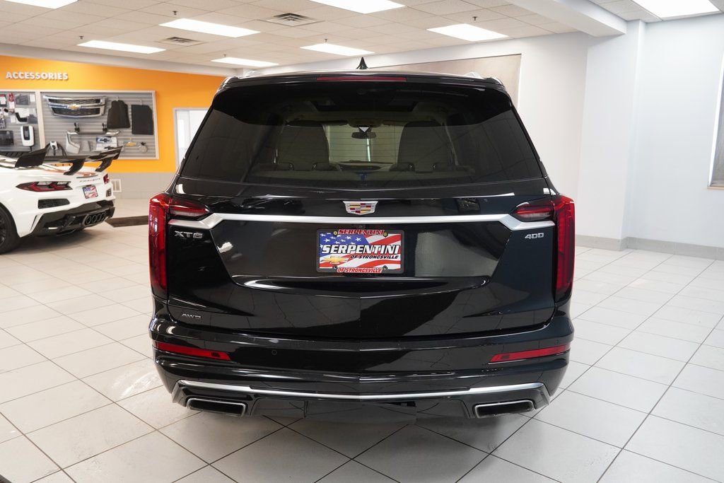 Used 2023 Cadillac XT6 Premium Luxury image 9