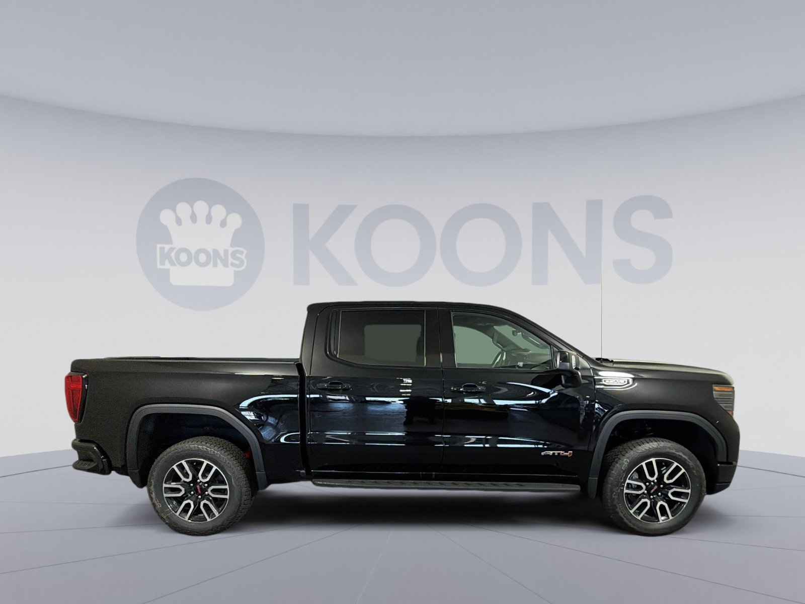 New 2026 GMC Sierra 1500 AT4 w/ AT4 Premium Package AWD/4WD image 8