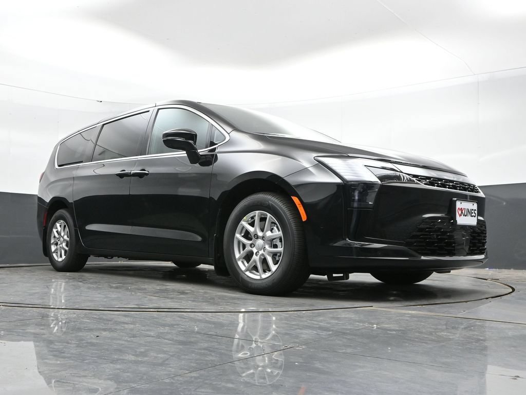New 2027 Chrysler Pacifica Select FWD image 37