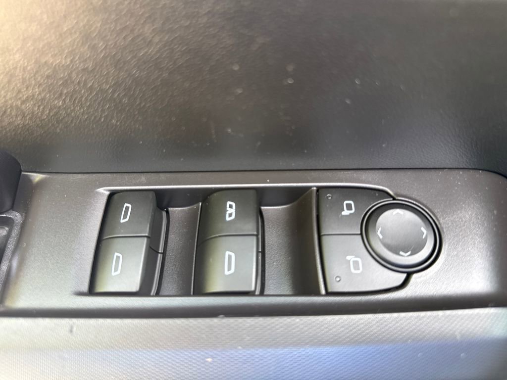 Used 2023 Chevrolet Colorado LT w/ LT Convenience Package AWD/4WD image 15