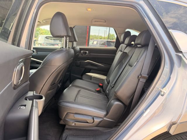 Used 2024 Kia Sorento S FWD image 12