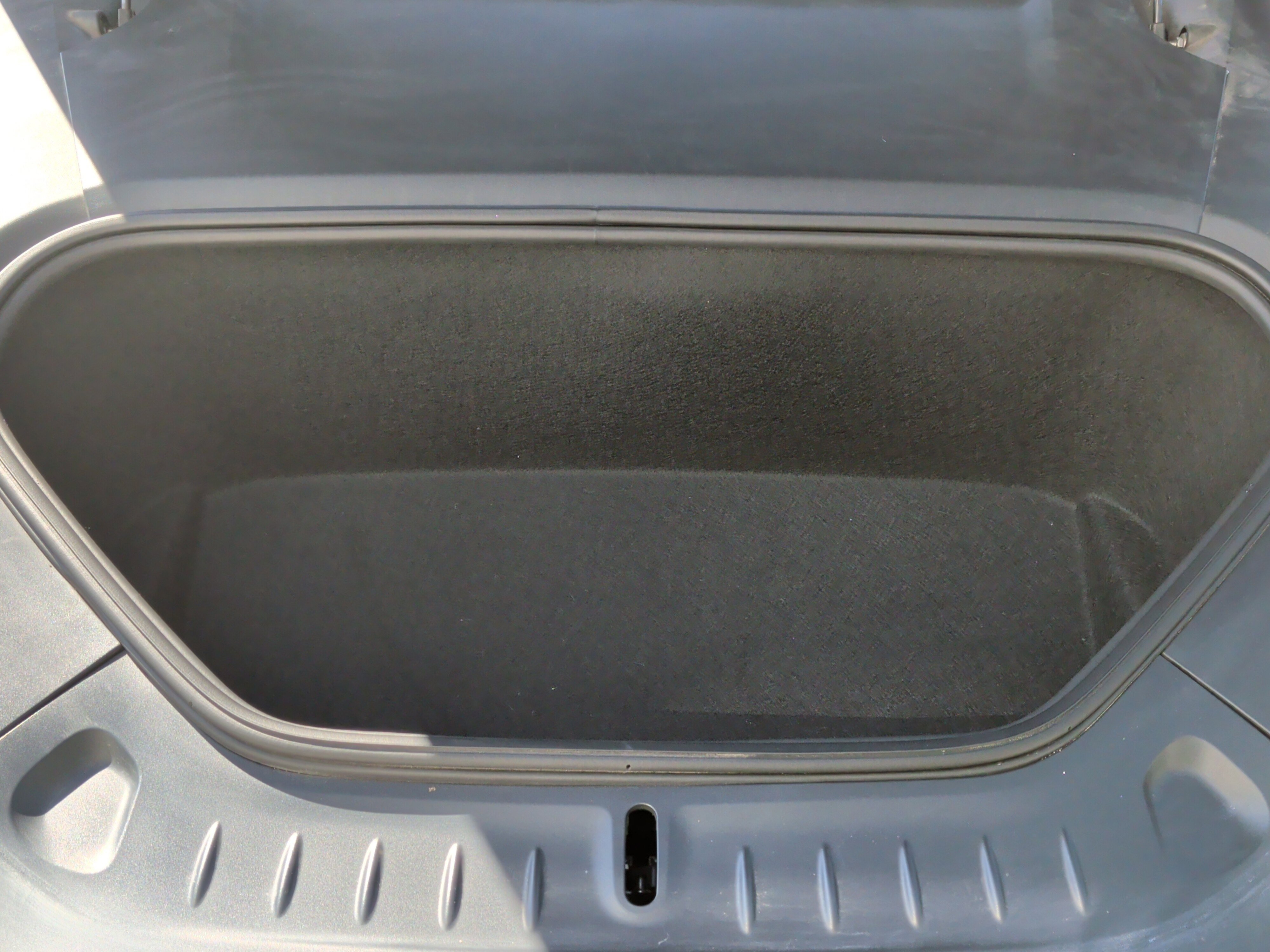 Used 2022 Tesla Model S image 32