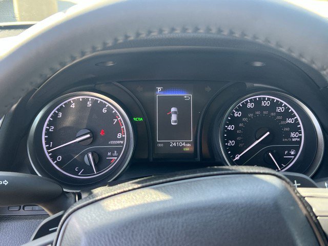 Used 2024 Toyota Camry SE FWD image 12