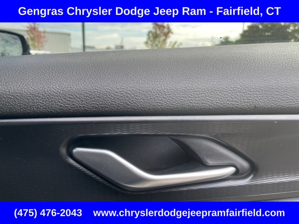 Used 2023 Jeep Grand Cherokee L Altitude AWD/4WD image 23