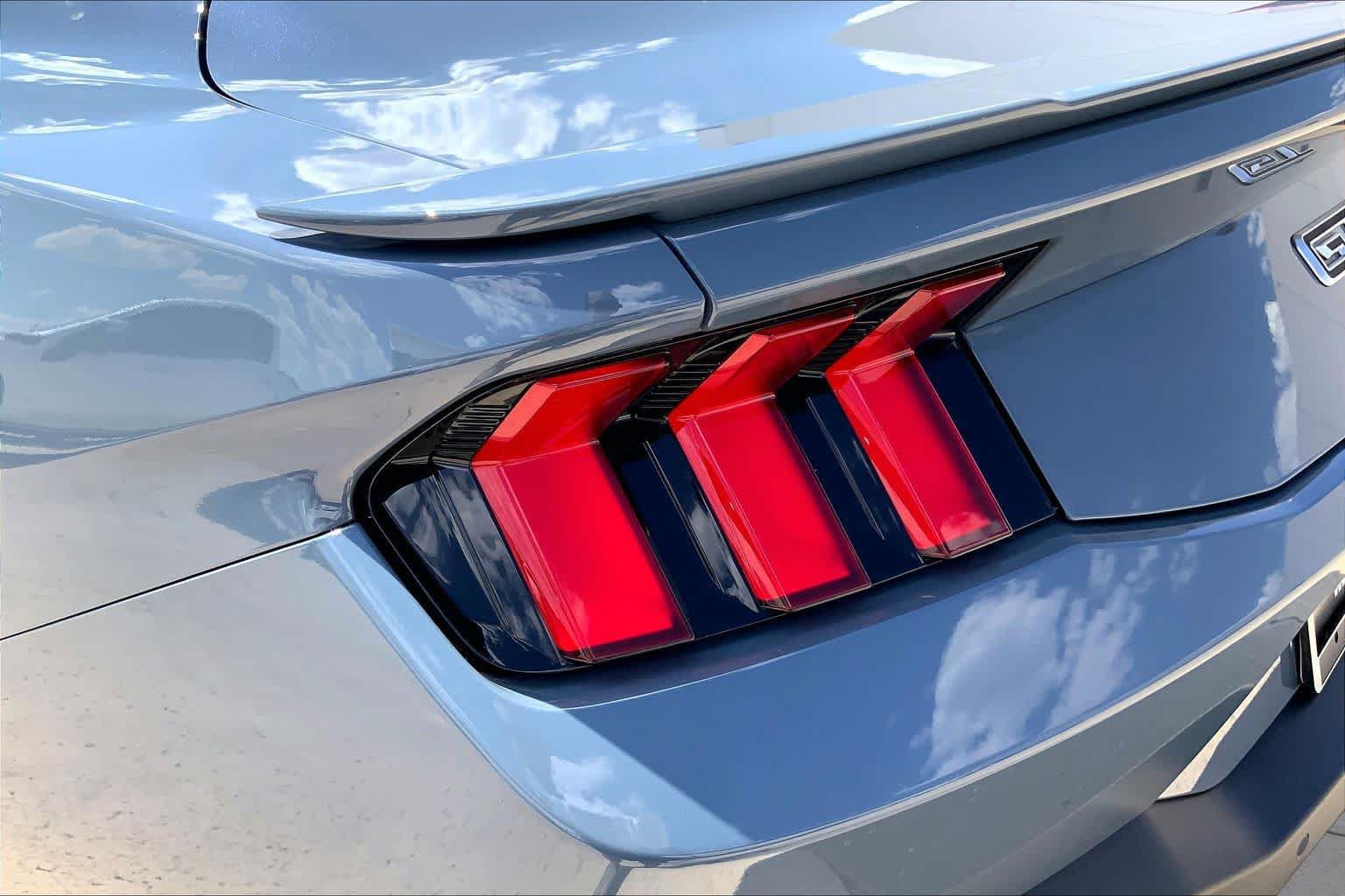 Used 2024 Ford Mustang GT Premium RWD image 29