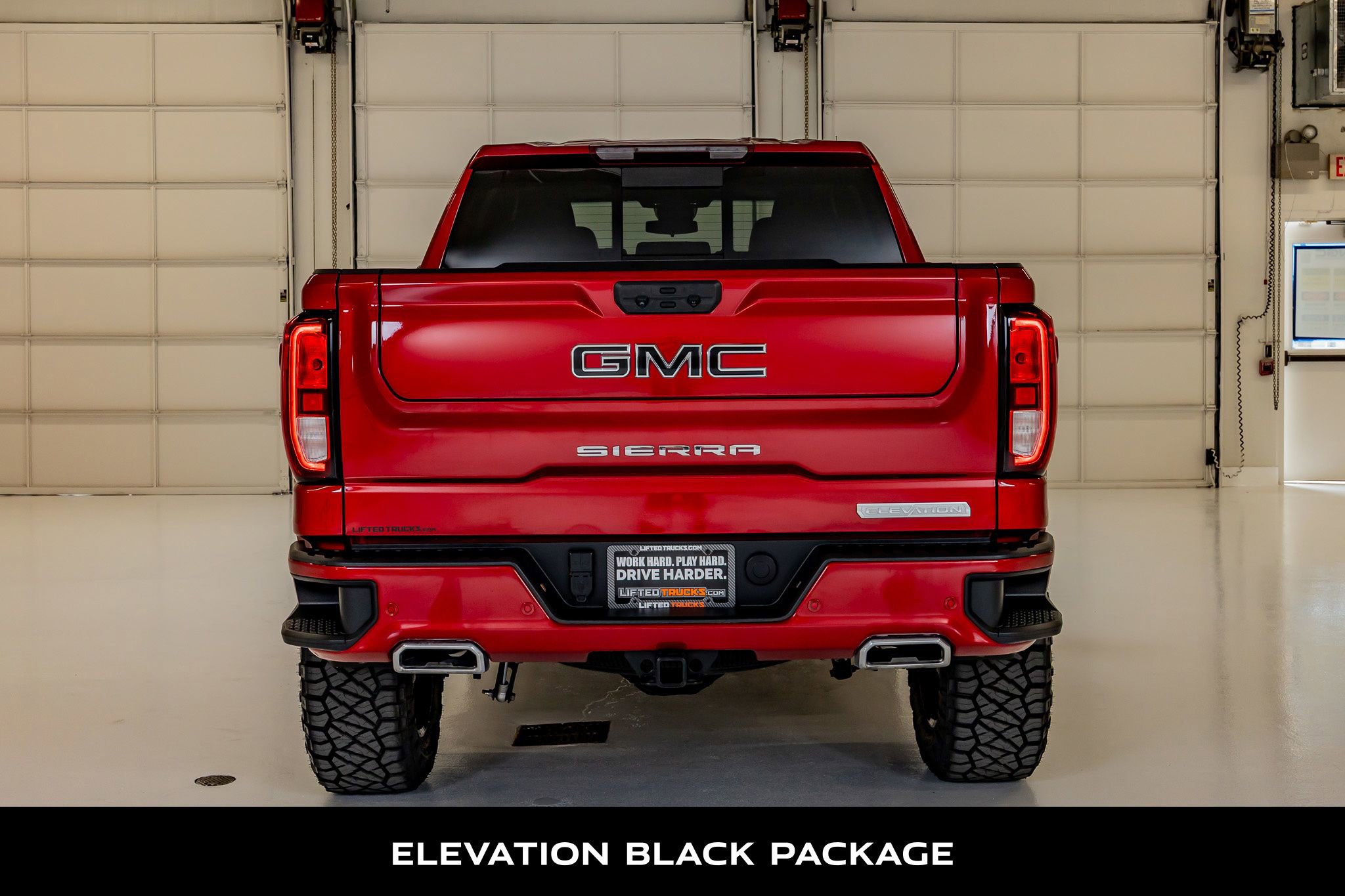 Used 2024 GMC Sierra 1500 Elevation w/ Elevation Premium Package AWD/4WD image 8