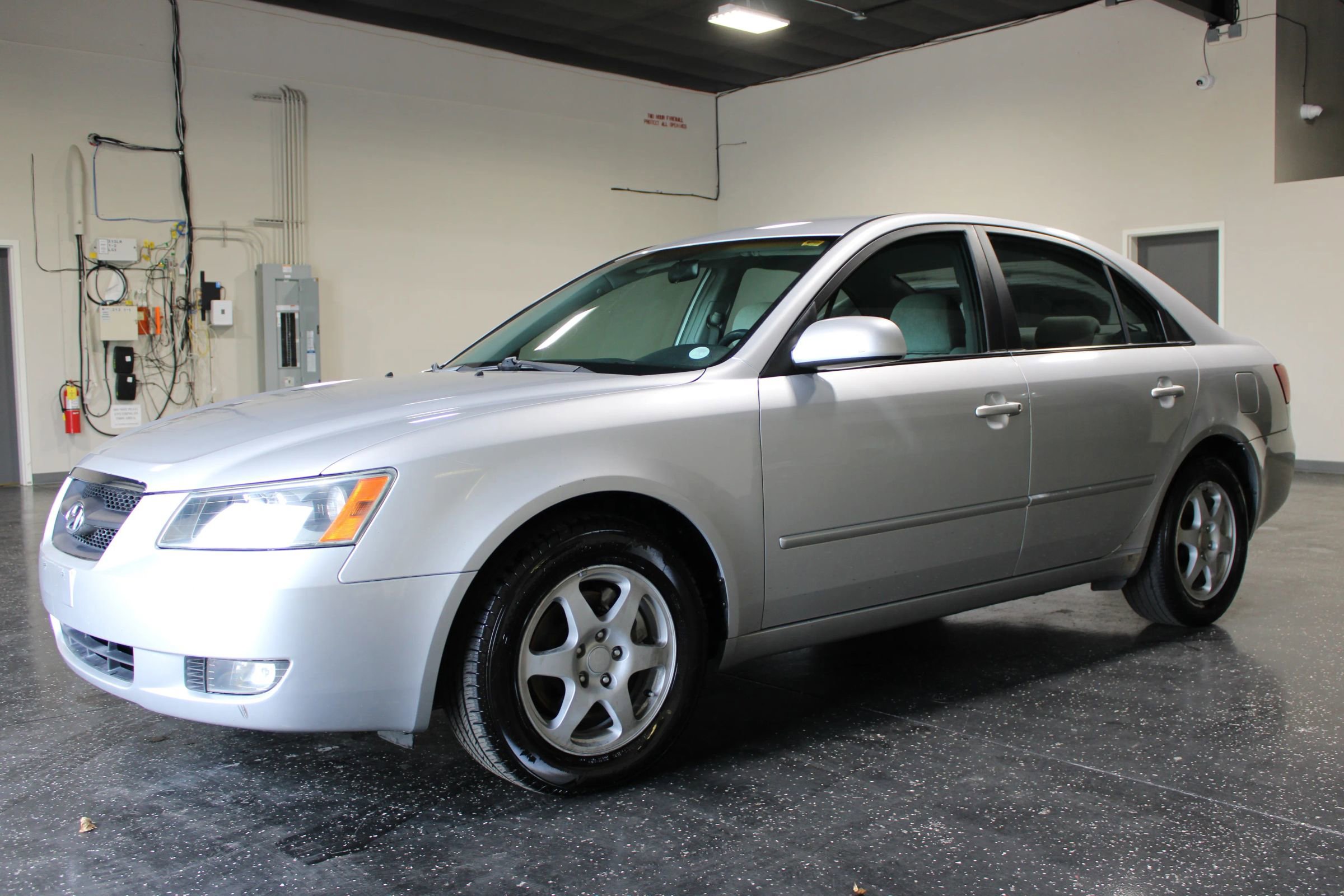 Used 2006 Hyundai Sonata GLS FWD image 6