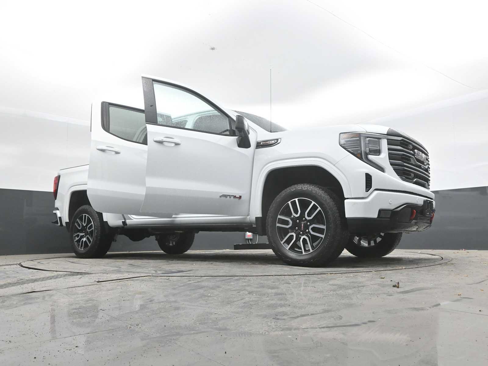 New 2026 GMC Sierra 1500 AT4 w/ AT4 Premium Package AWD/4WD image 55