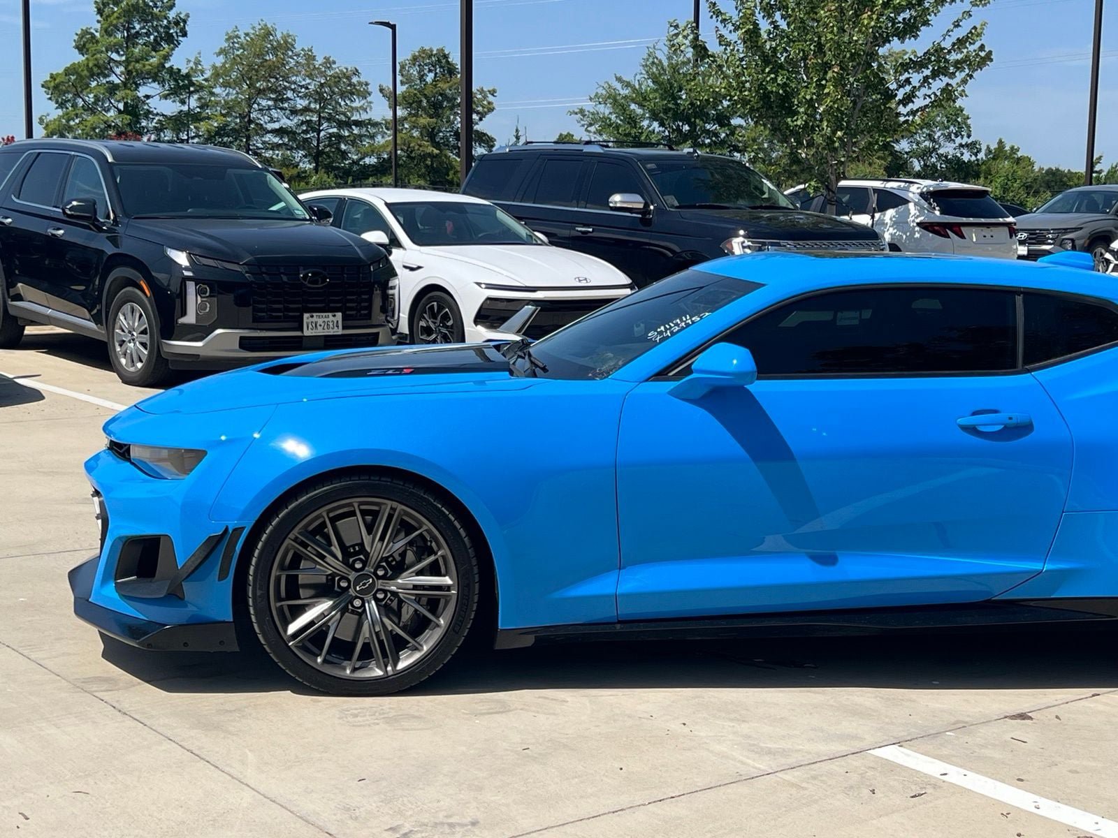 Used 2022 Chevrolet Camaro ZL1 RWD image 7