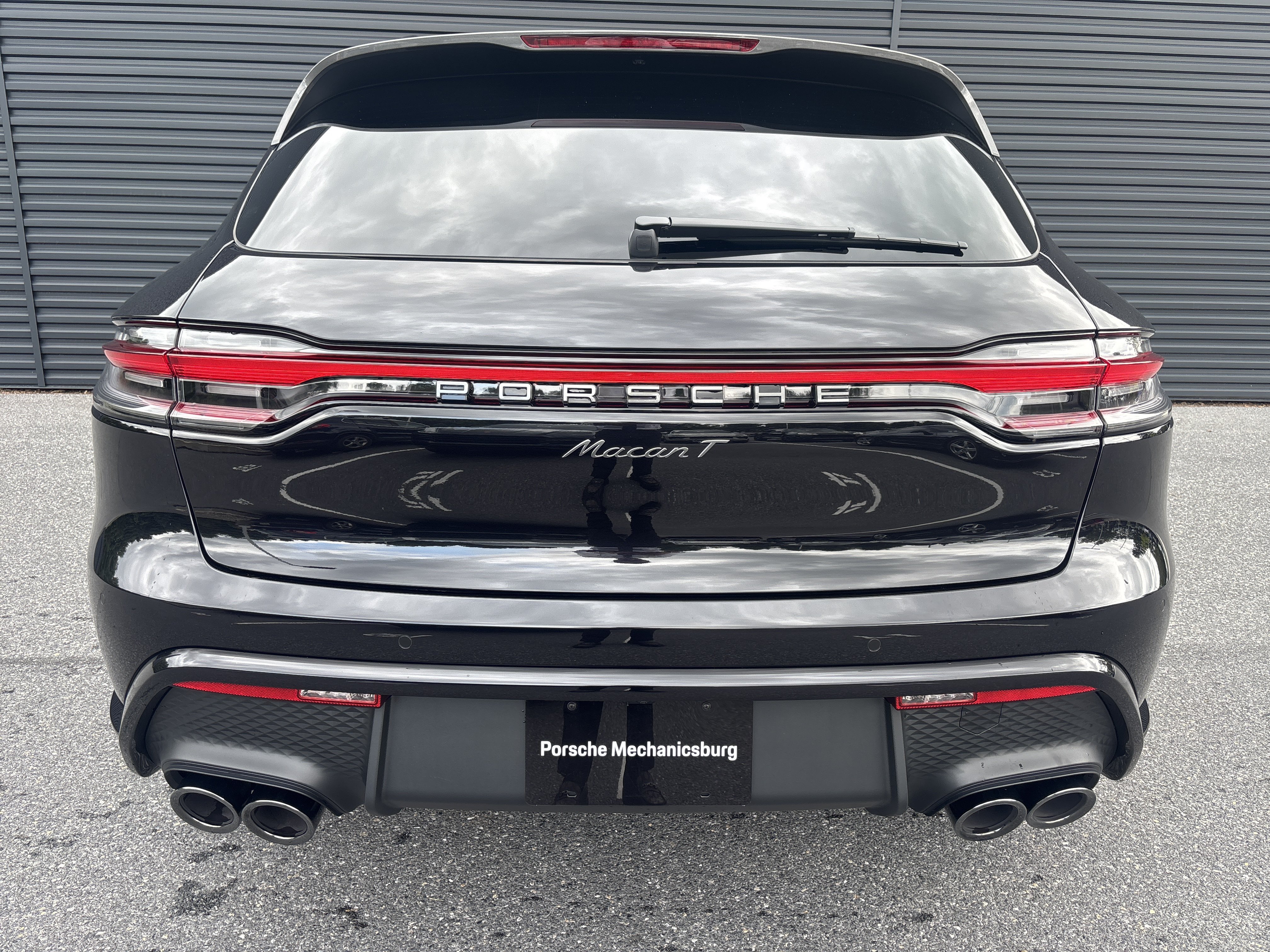 New 2026 Porsche Macan Turbo AWD/4WD image 4