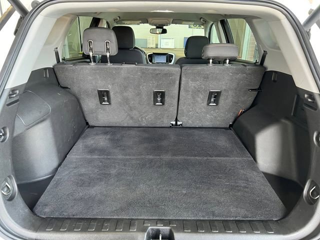 Used 2020 GMC Terrain SLE w/ Driver Convenience Package AWD/4WD image 14