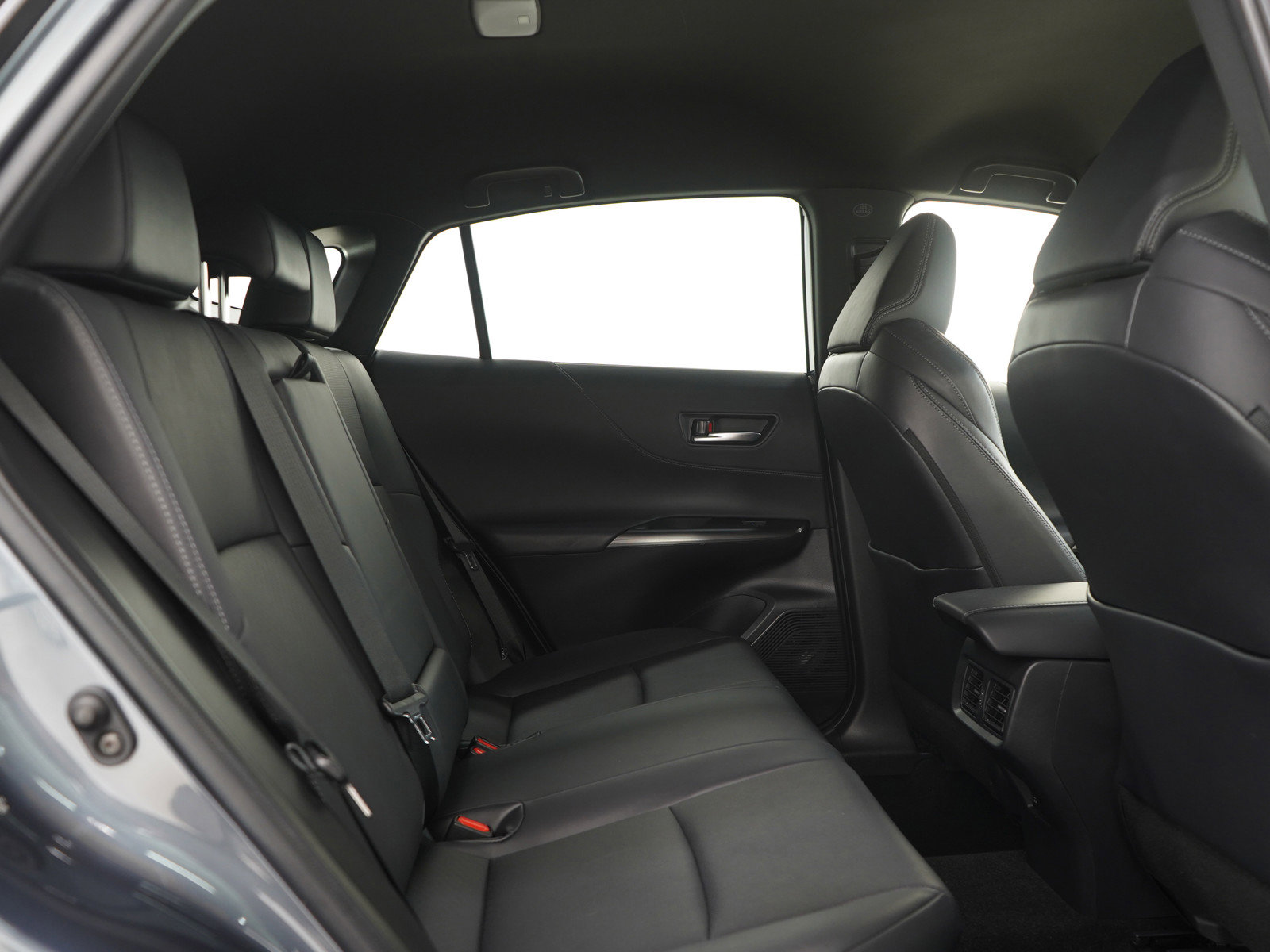 Used 2021 Toyota Venza XLE image 13