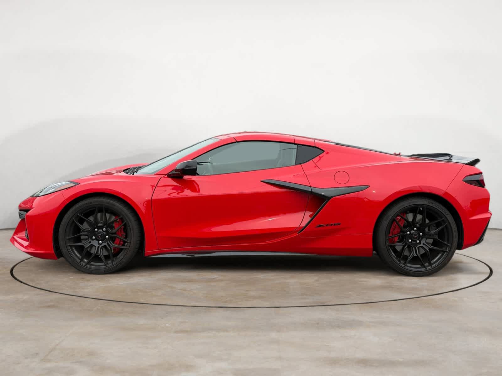 Used 2025 Chevrolet Corvette Z06 w/ Battery Protection Package RWD image 10