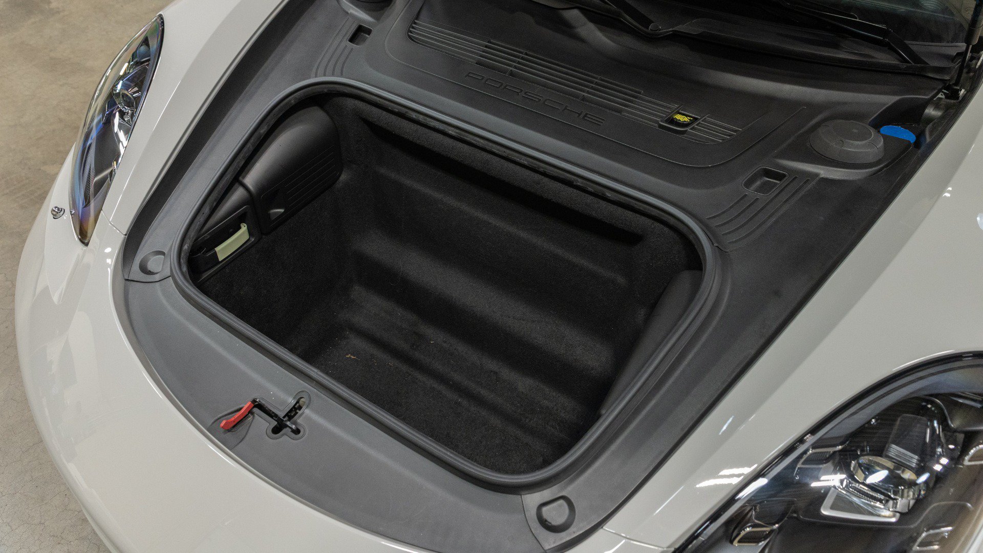 Used 2021 Porsche 718 Boxster RWD image 66