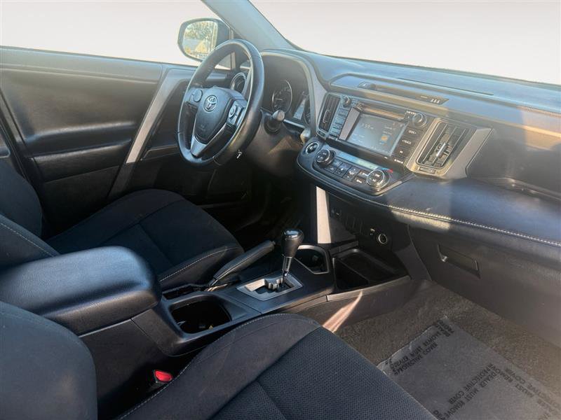 Used 2018 Toyota RAV4 XLE image 14