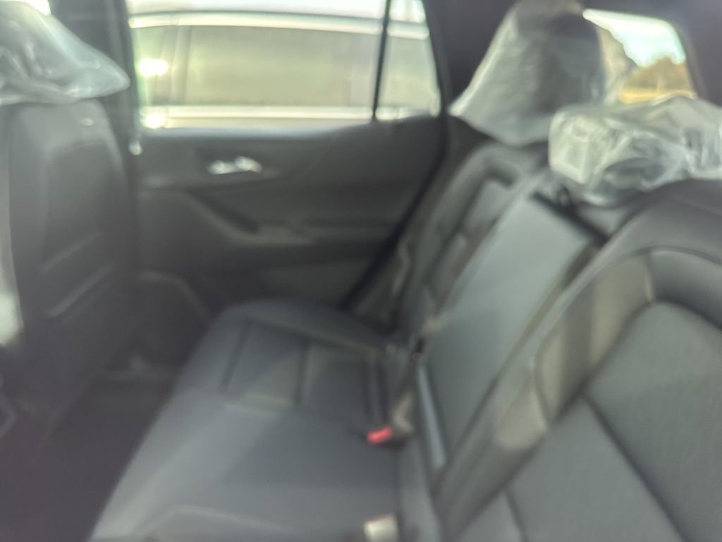 New 2026 Chevrolet Equinox LT image 18