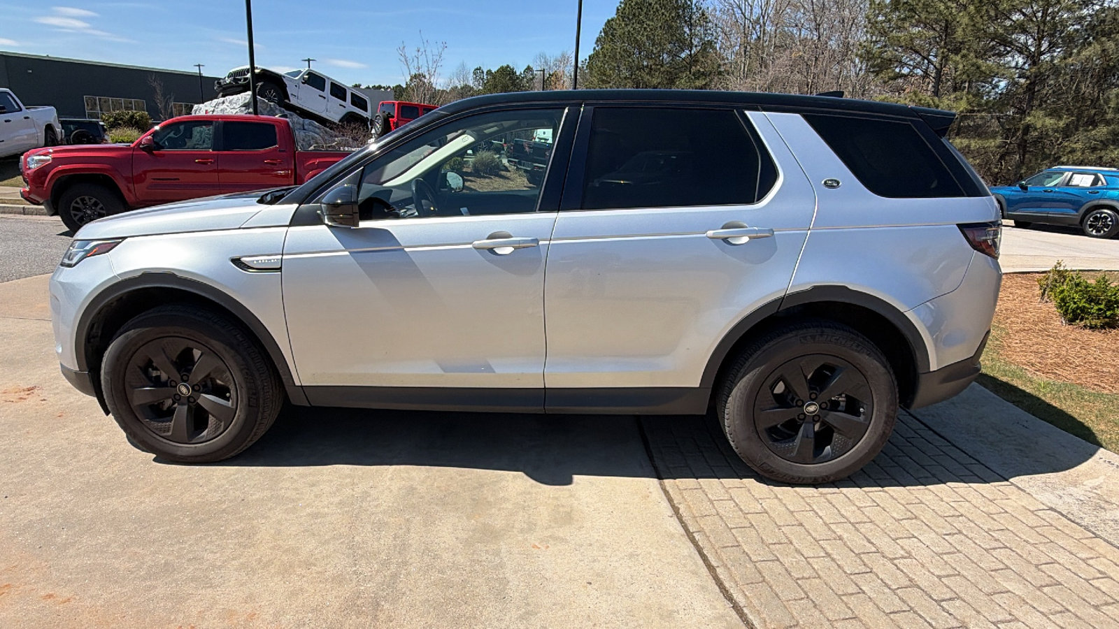 Used 2020 Land Rover Discovery Sport S image 11