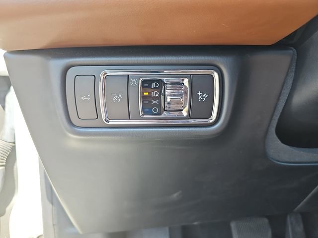 Used 2023 Lincoln Aviator Reserve image 33