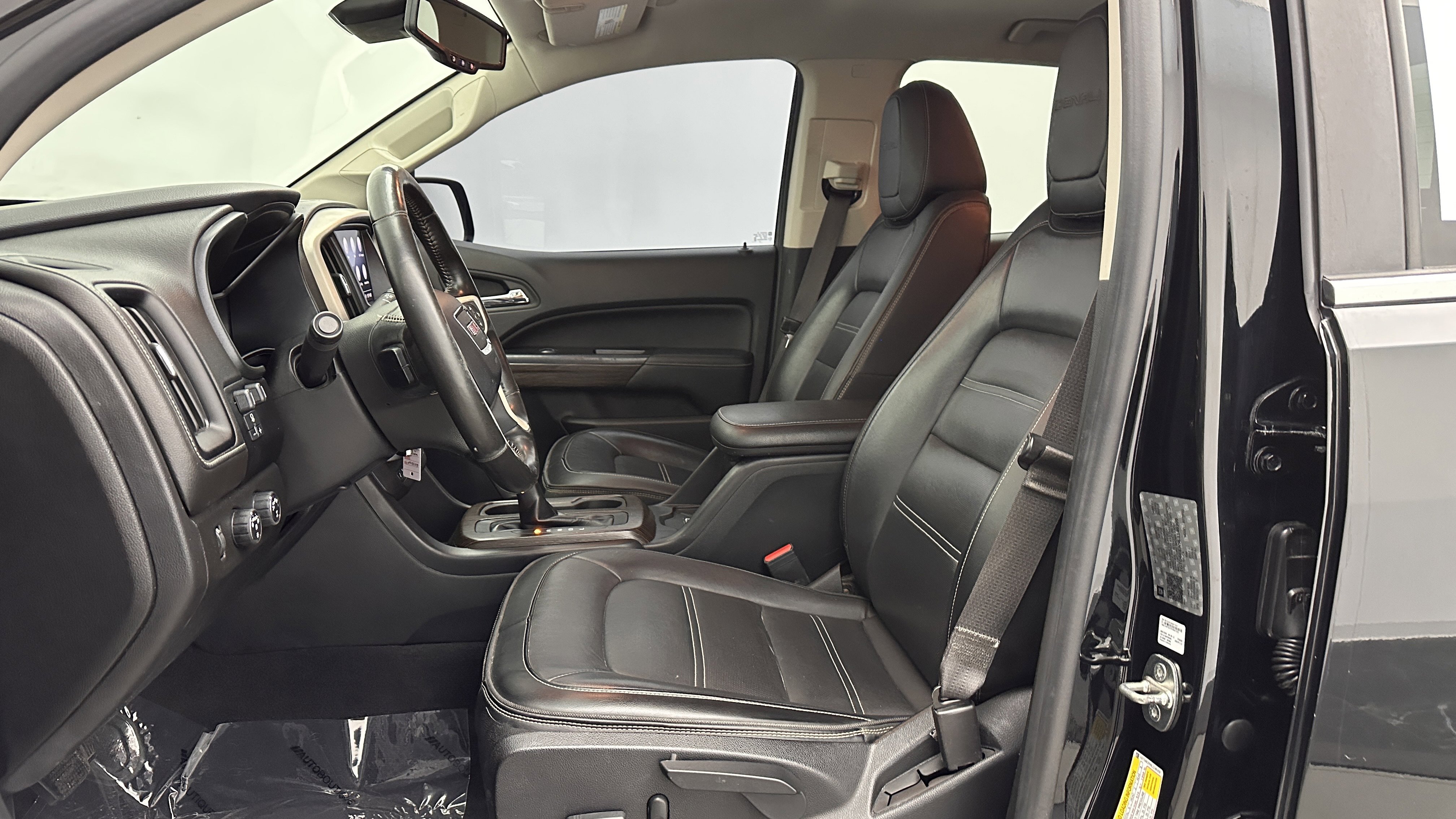Used 2020 GMC Canyon Denali AWD/4WD image 14