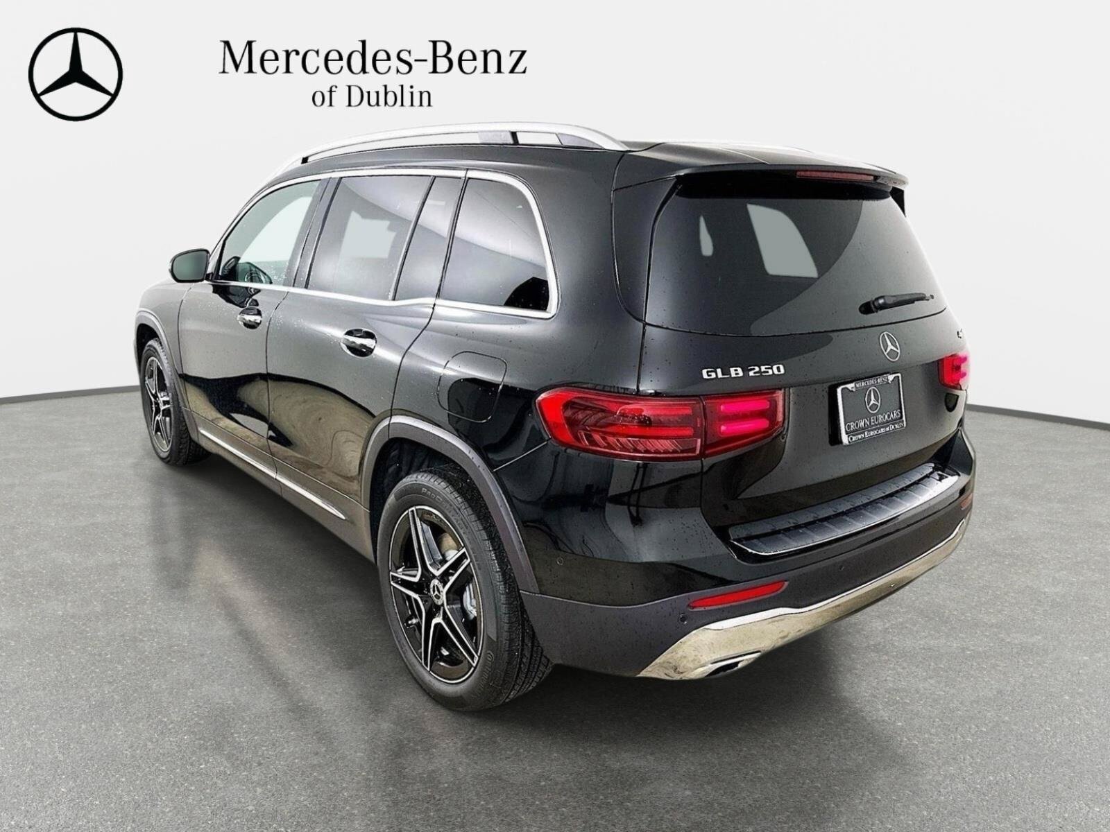Used 2026 Mercedes-Benz GLB 250 4MATIC image 7