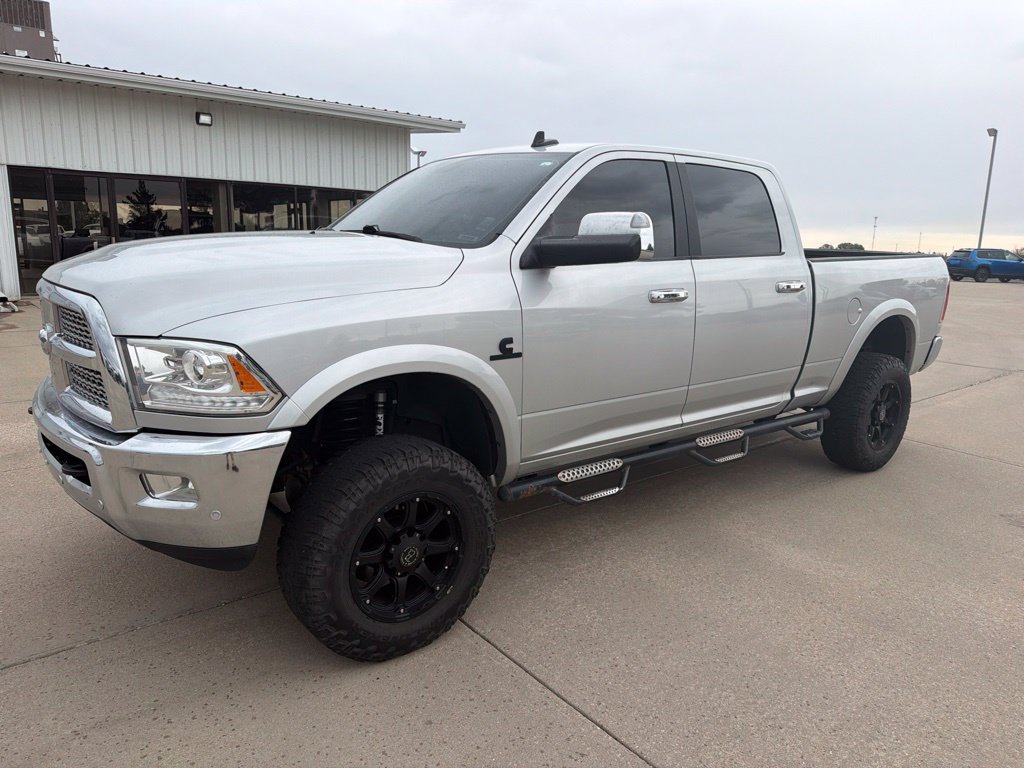 Used 2017 RAM 2500 Laramie AWD/4WD image 1