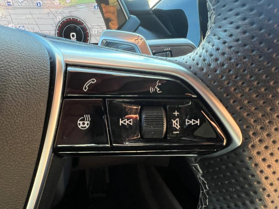 Used 2023 Audi RS e-tron GT w/ Carbon Performance Package image 18