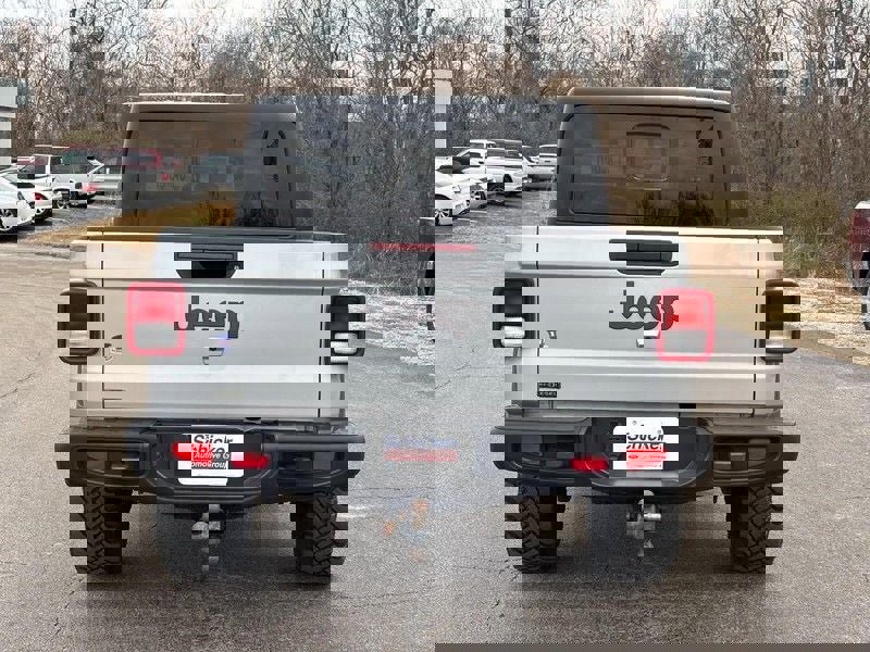 Used 2022 Jeep Gladiator Rubicon w/ Cold Weather Group image 4