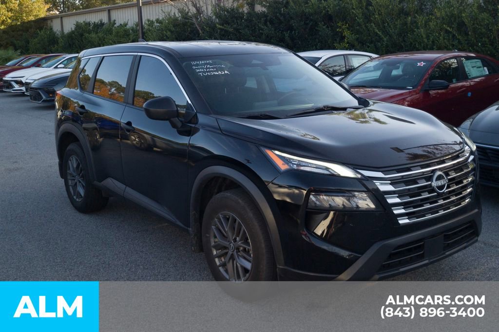 Used 2024 Nissan Rogue S image 18